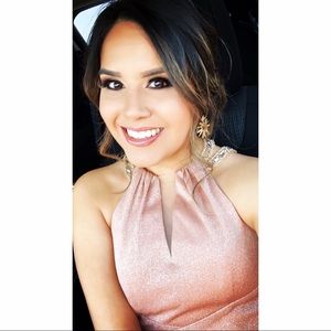 Meet your Posher, Anissa